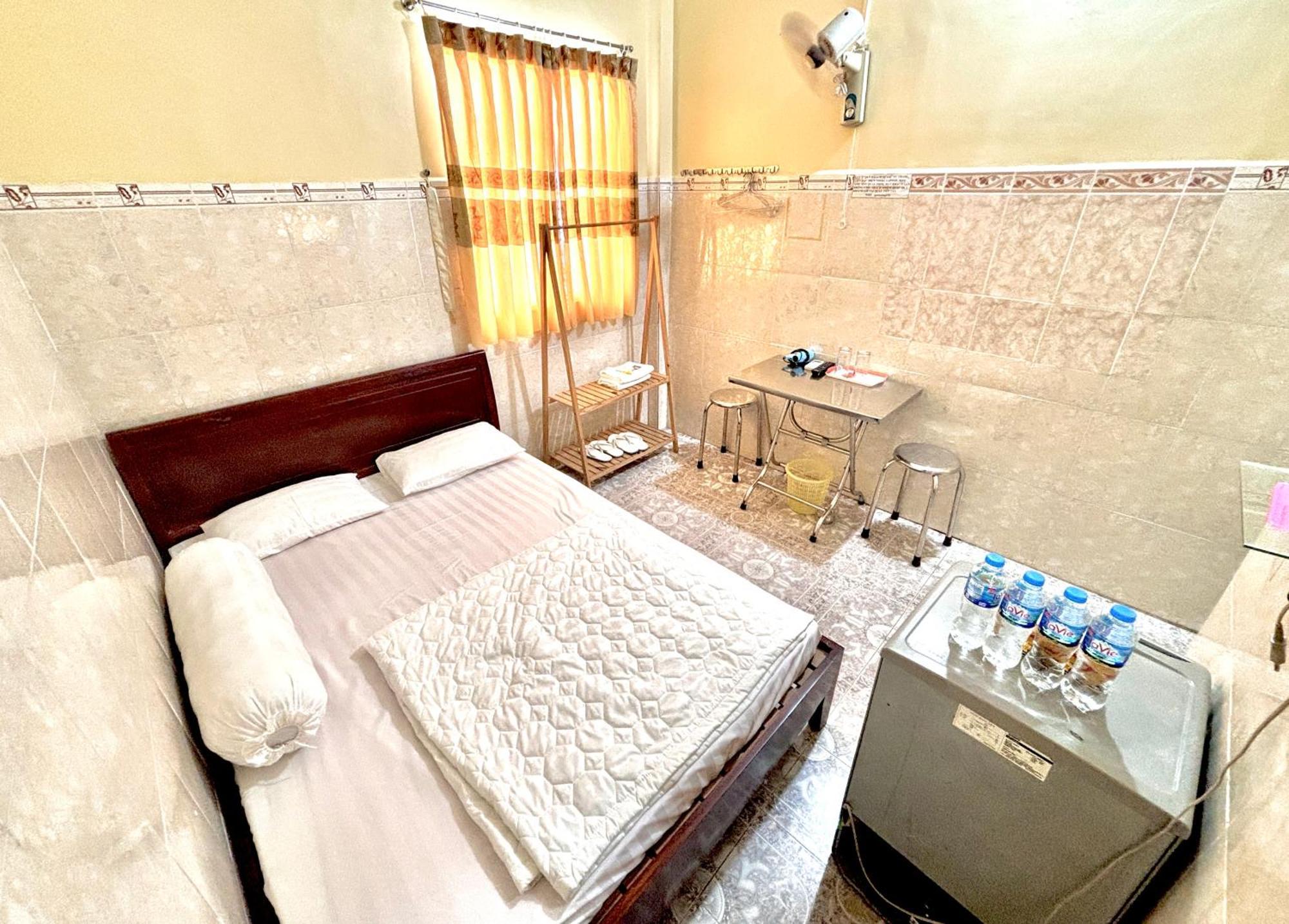 Khach San Ngoc Cuong Hotel Bac Lieu Bagian luar foto